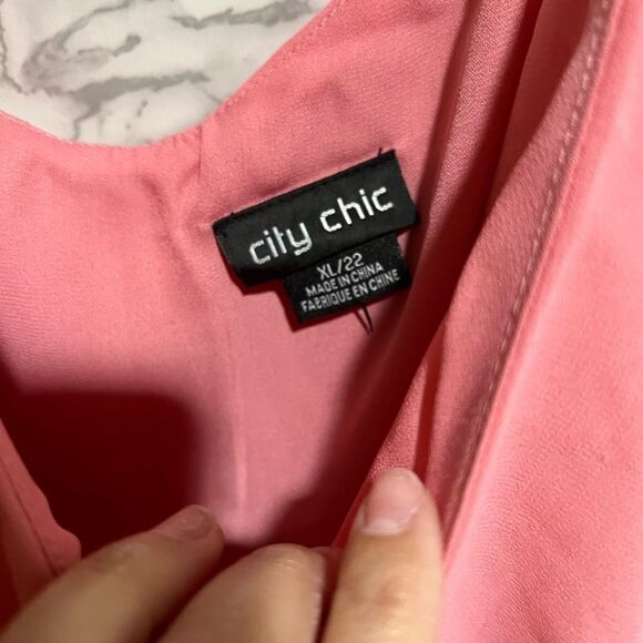 CITY CHIC Floating Flirt Top - guava - Picture 6 of 11